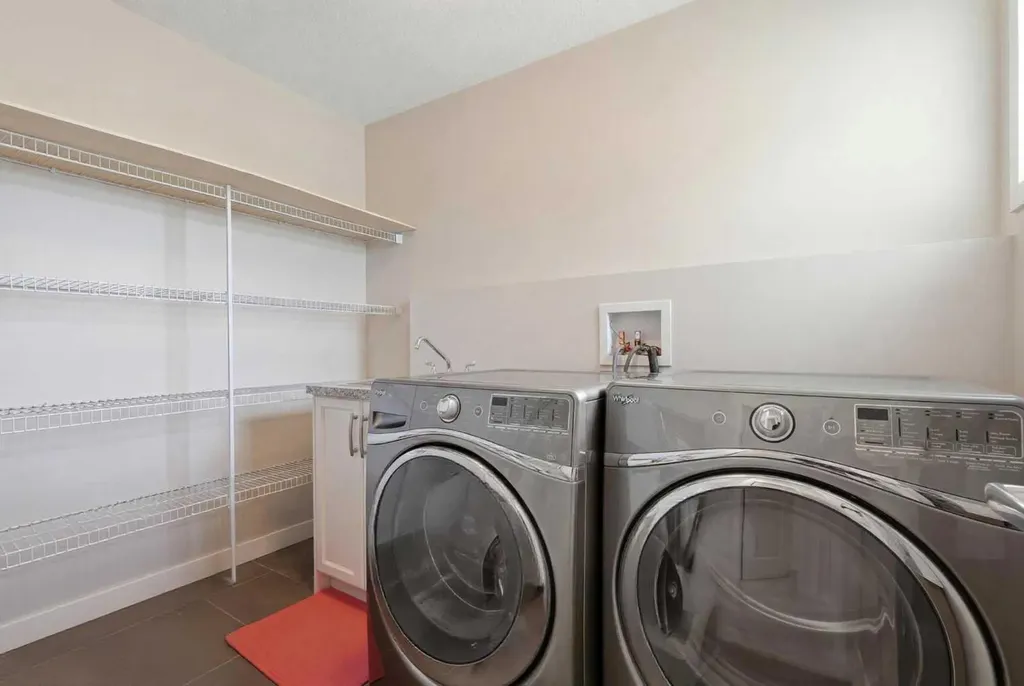 4 Panton Road NW Calgary AB T3K 0X7