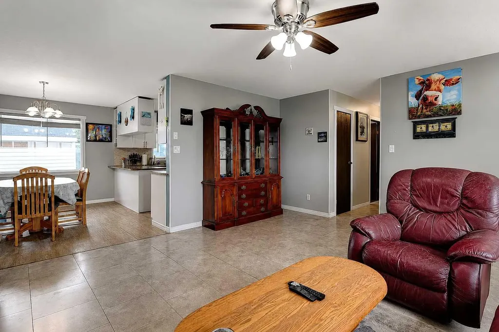 5323 Sunset Drive Spirit River AB T0H3G0