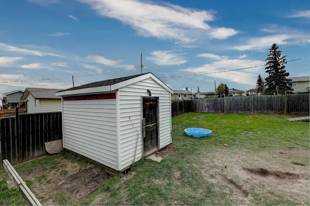 5323 Sunset Drive Spirit River AB T0H3G0