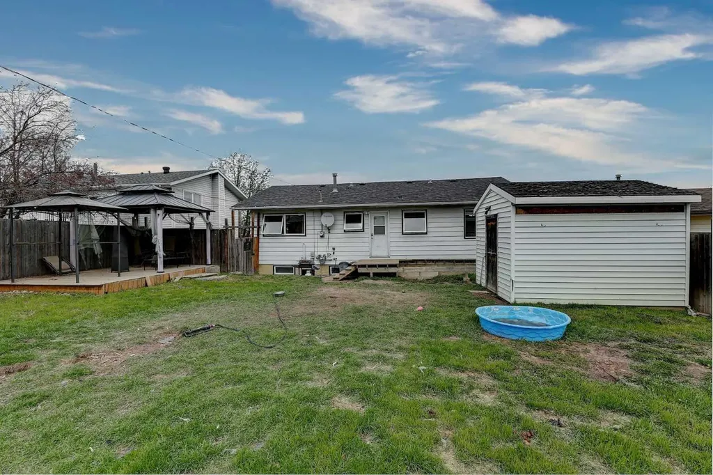 5323 Sunset Drive Spirit River AB T0H3G0
