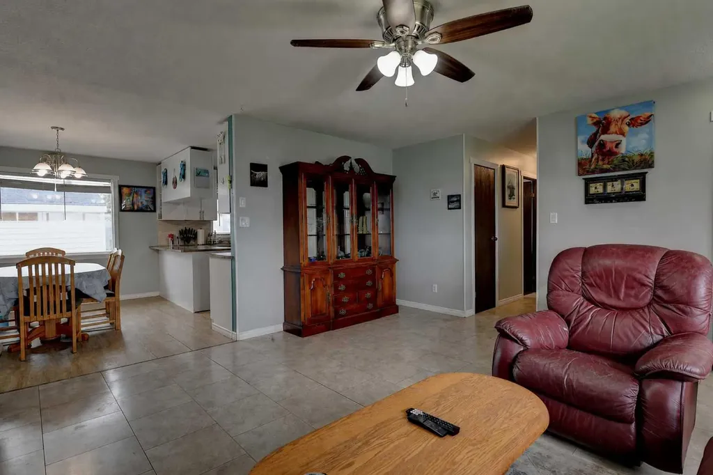 5323 Sunset Drive Spirit River AB T0H3G0