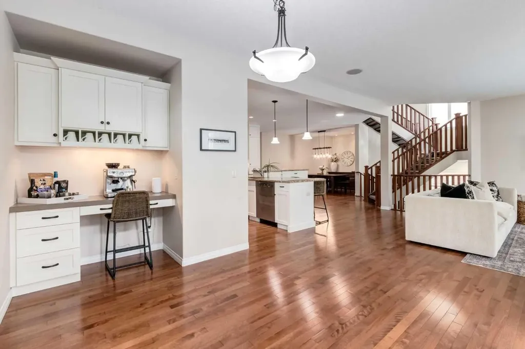 280 Tuscany Estates Rise NW Calgary AB T3L 0C5