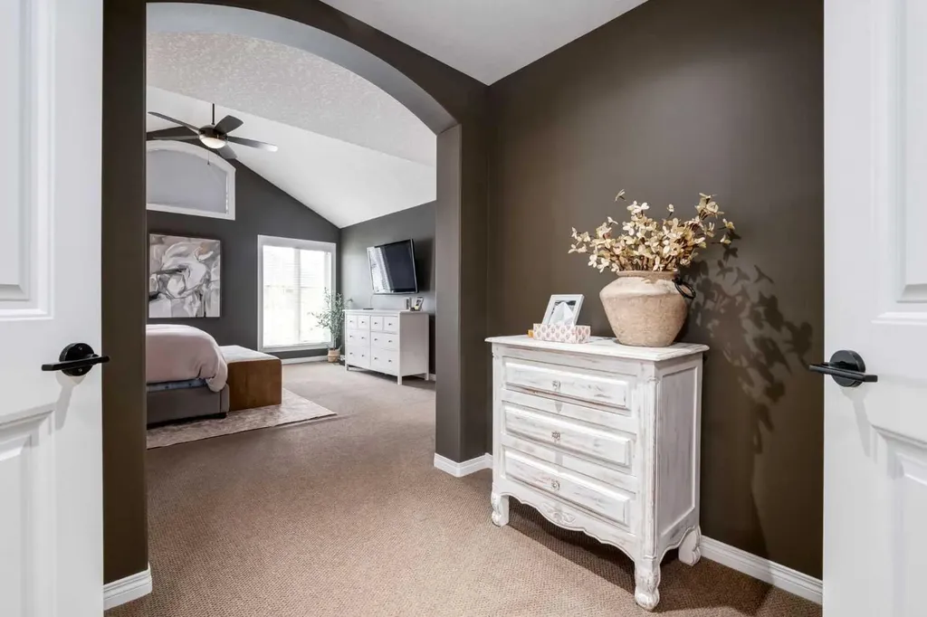 280 Tuscany Estates Rise NW Calgary AB T3L 0C5