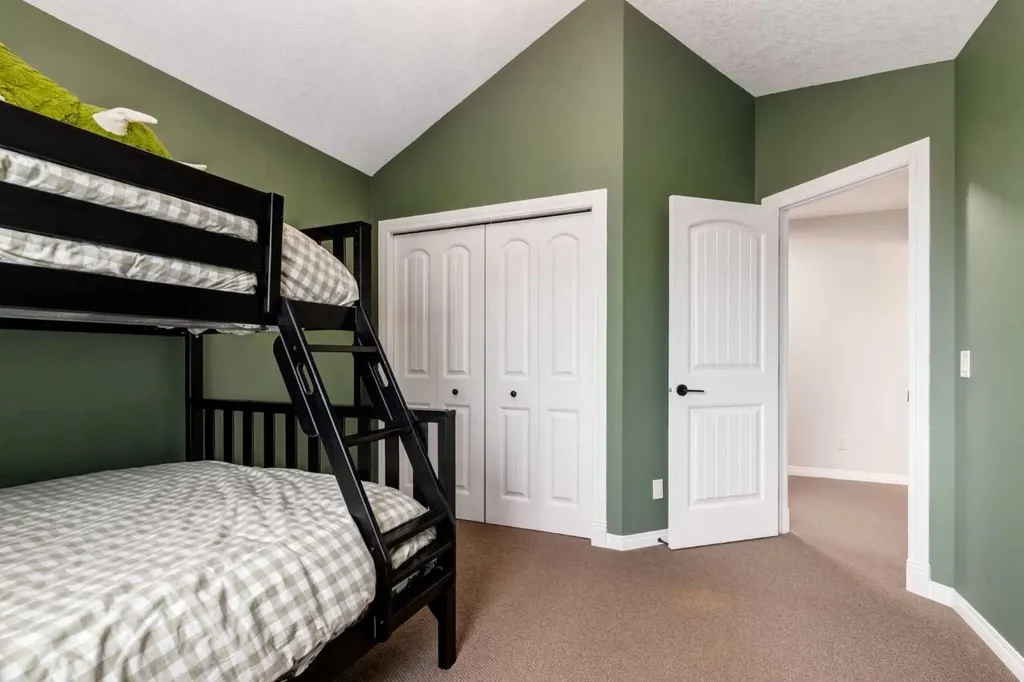 280 Tuscany Estates Rise NW Calgary AB T3L 0C5