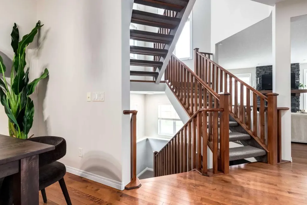 280 Tuscany Estates Rise NW Calgary AB T3L 0C5