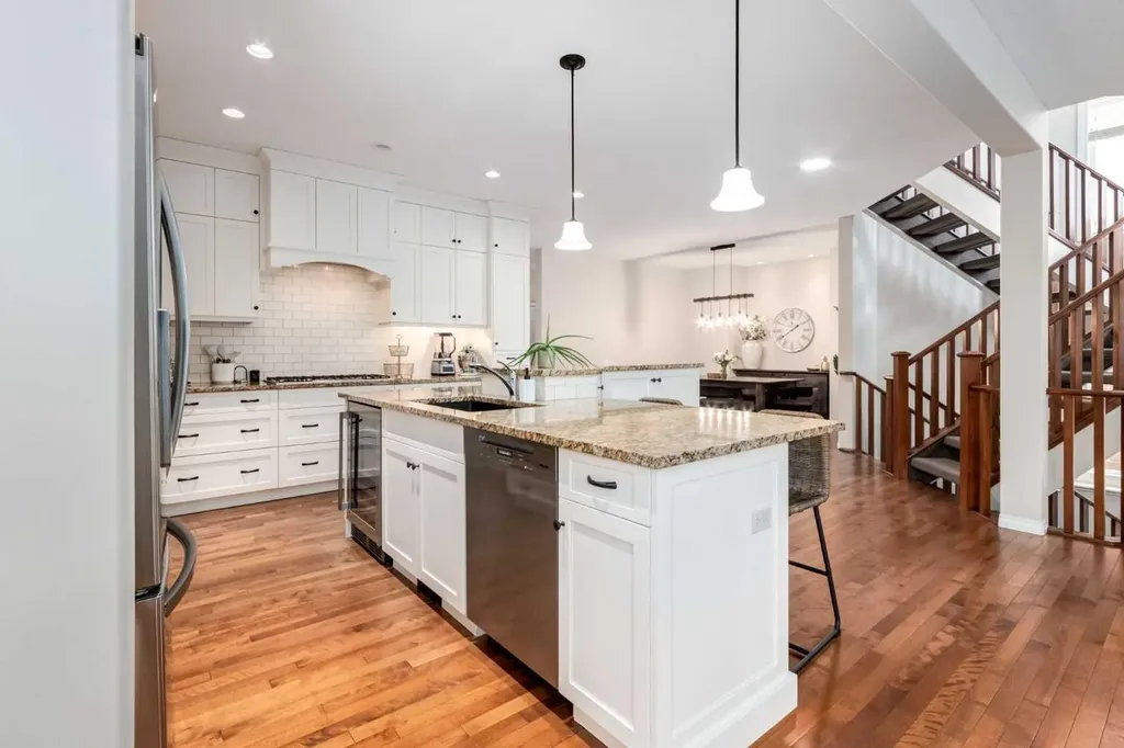 280 Tuscany Estates Rise NW Calgary AB T3L 0C5