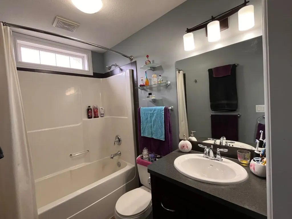 4415 54 Street Rocky Mountain House AB T4T 0B2