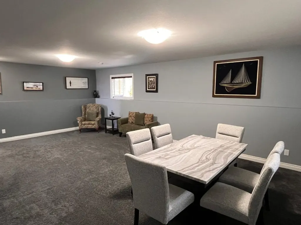 4415 54 Street Rocky Mountain House AB T4T 0B2