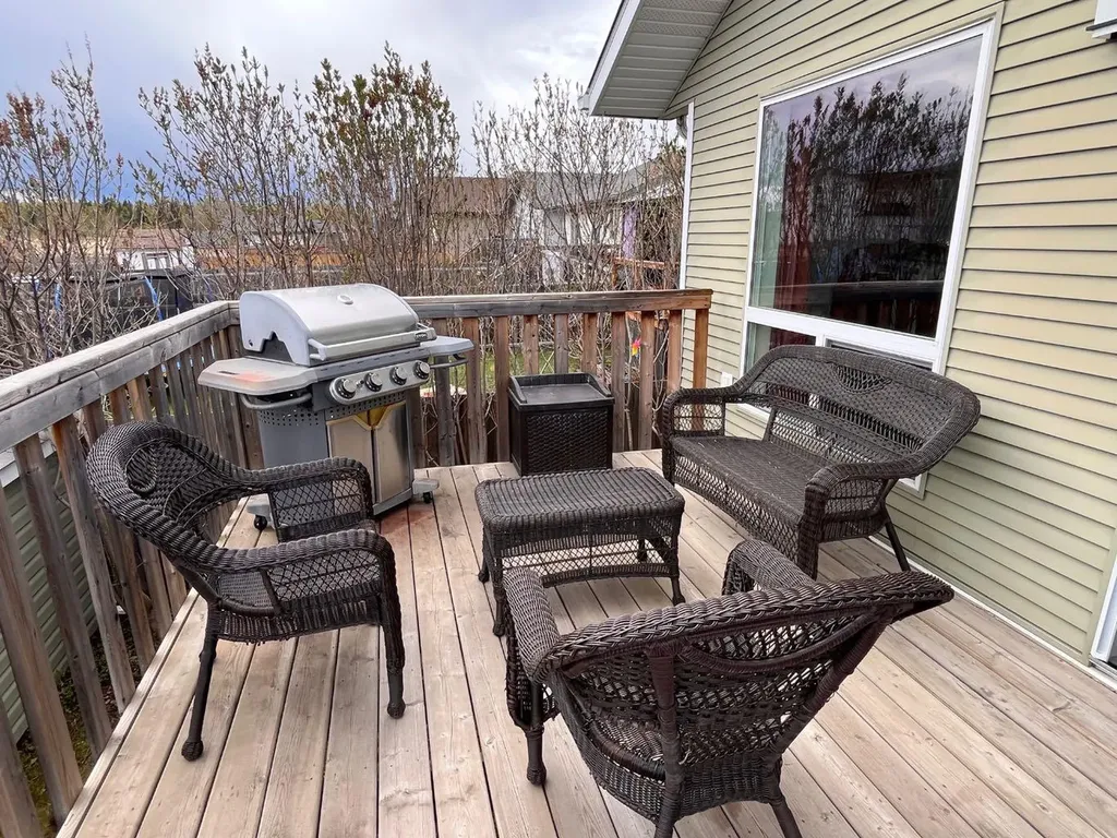4415 54 Street Rocky Mountain House AB T4T 0B2