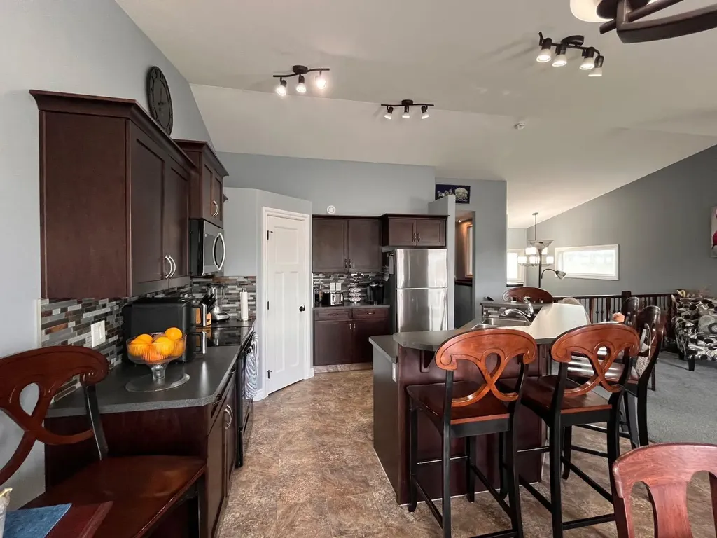 4415 54 Street Rocky Mountain House AB T4T 0B2