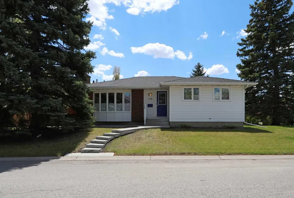 175 Brabourne Road SW Calgary AB T2W 2W2