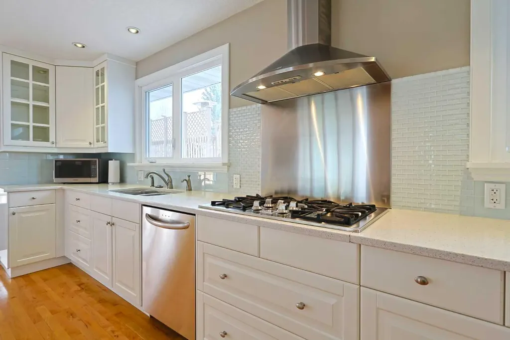 175 Brabourne Road SW Calgary AB T2W 2W2