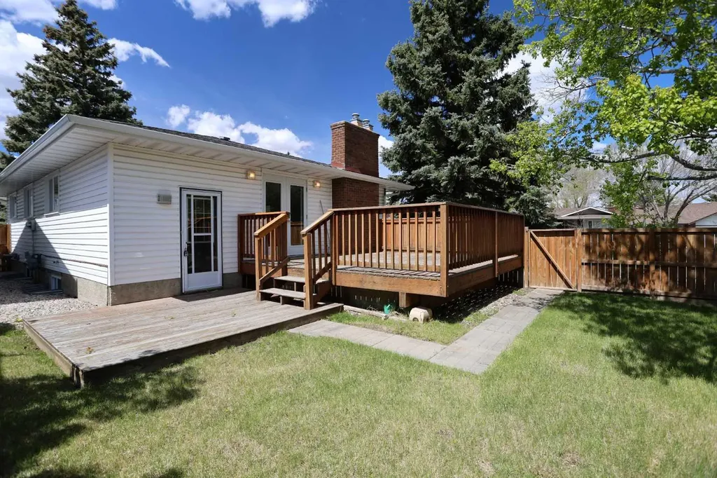 175 Brabourne Road SW Calgary AB T2W 2W2