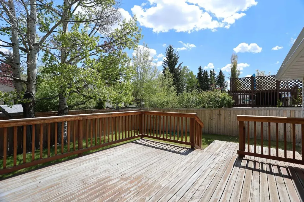 175 Brabourne Road SW Calgary AB T2W 2W2