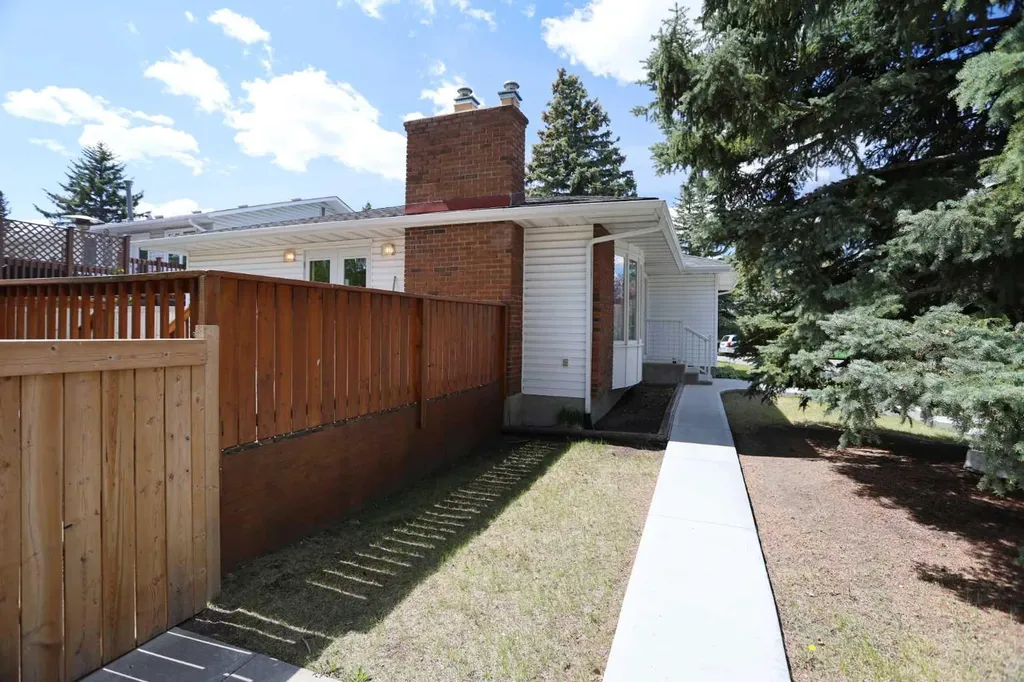 175 Brabourne Road SW Calgary AB T2W 2W2