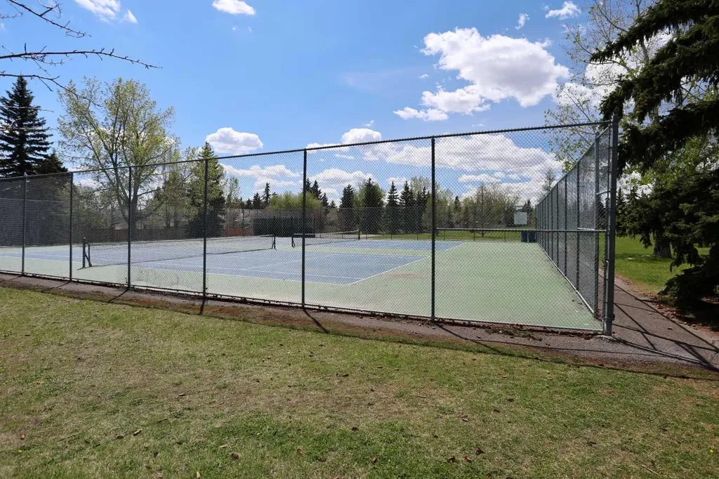 175 Brabourne Road SW Calgary AB T2W 2W2