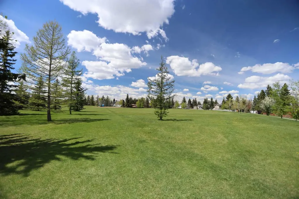 175 Brabourne Road SW Calgary AB T2W 2W2