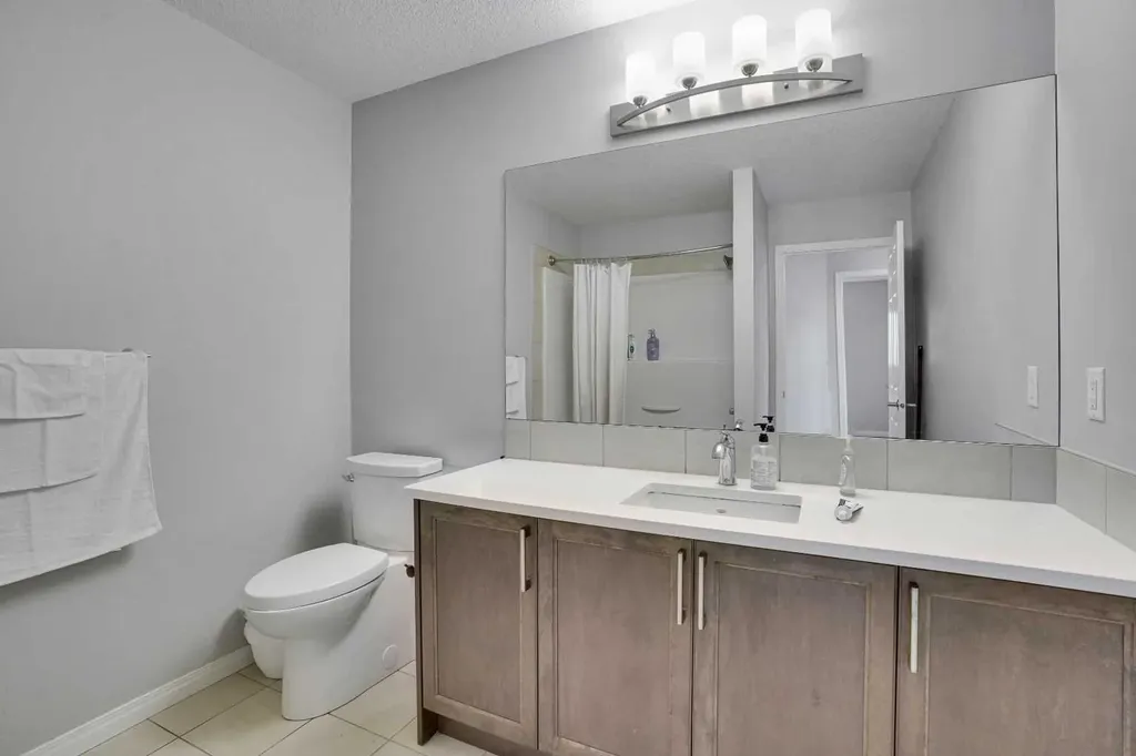 148 Savanna Close NE Calgary AB T3J 0X8