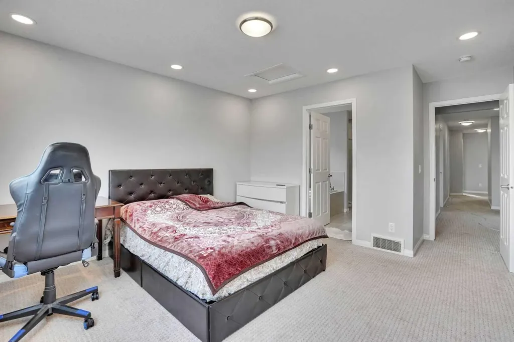 148 Savanna Close NE Calgary AB T3J 0X8