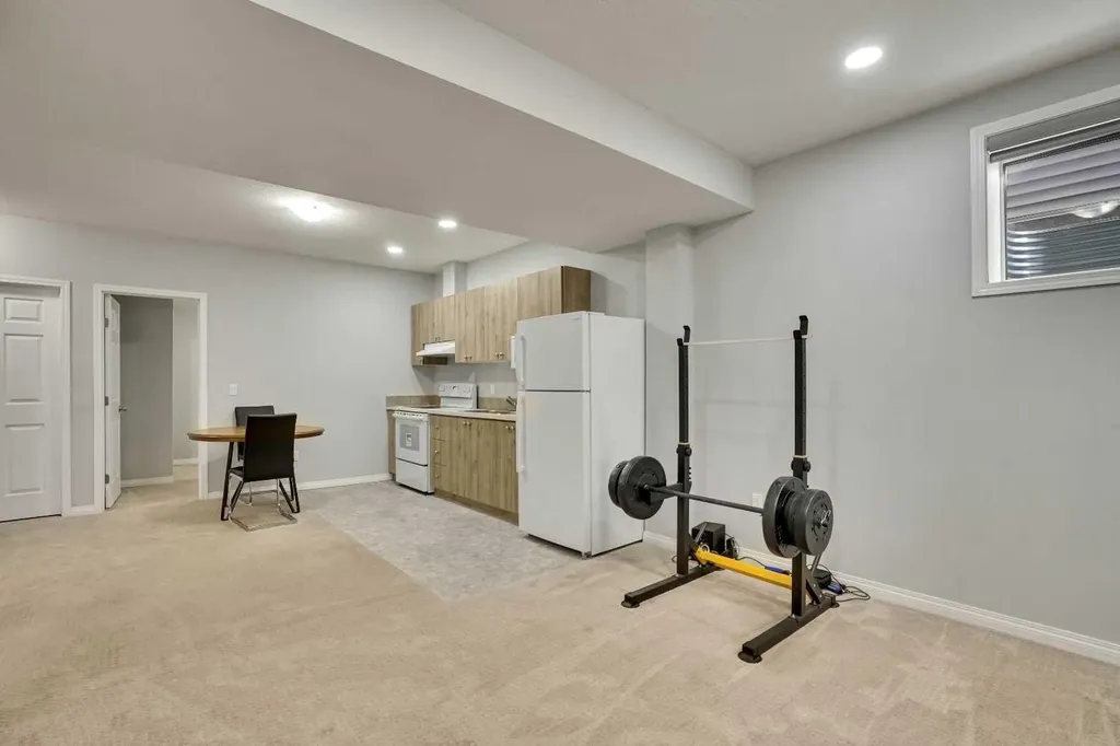 148 Savanna Close NE Calgary AB T3J 0X8