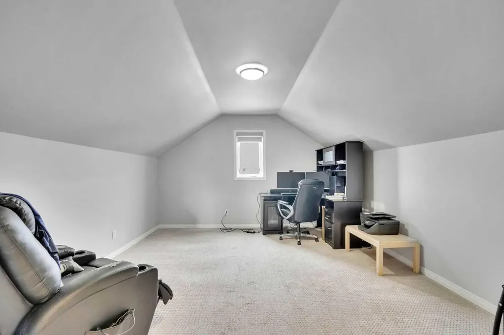 148 Savanna Close NE Calgary AB T3J 0X8