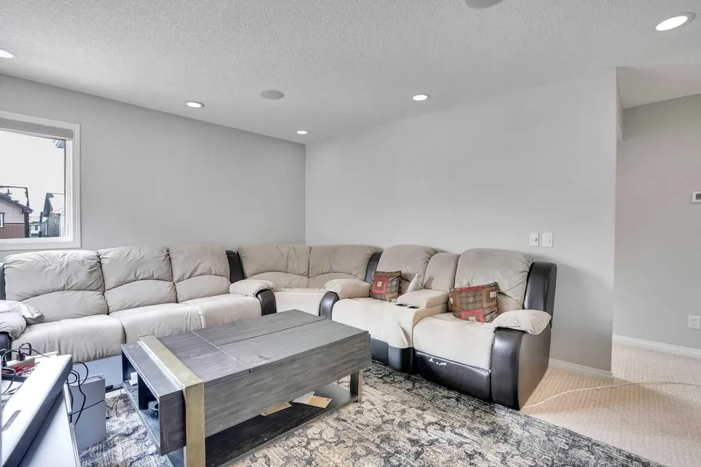 148 Savanna Close NE Calgary AB T3J 0X8