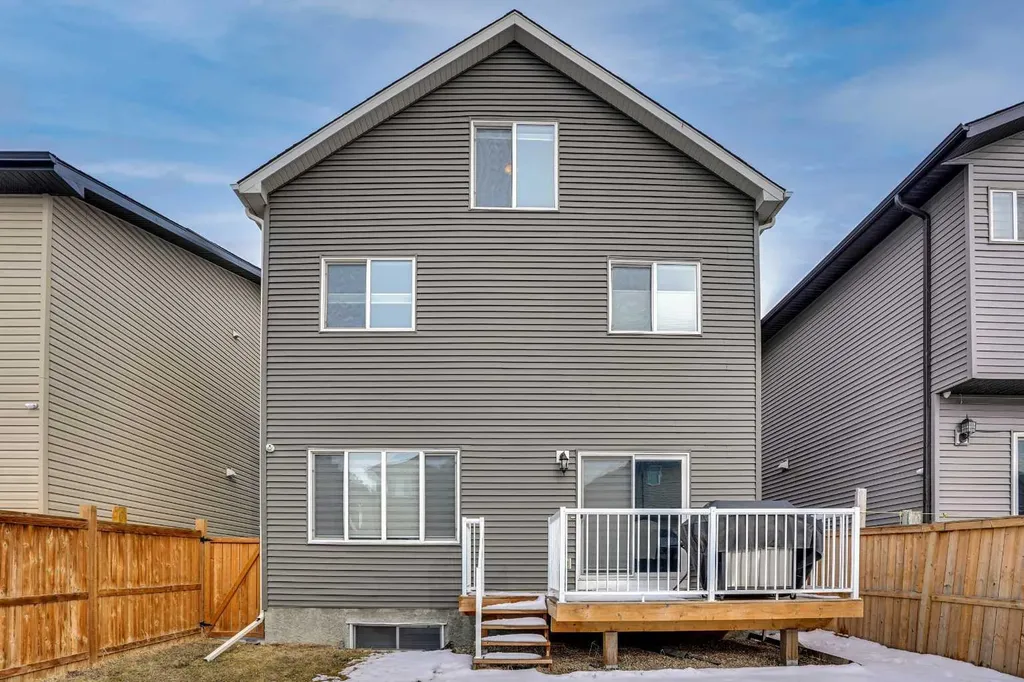 148 Savanna Close NE Calgary AB T3J 0X8