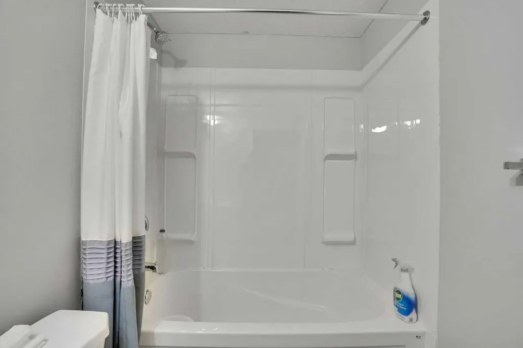 148 Savanna Close NE Calgary AB T3J 0X8