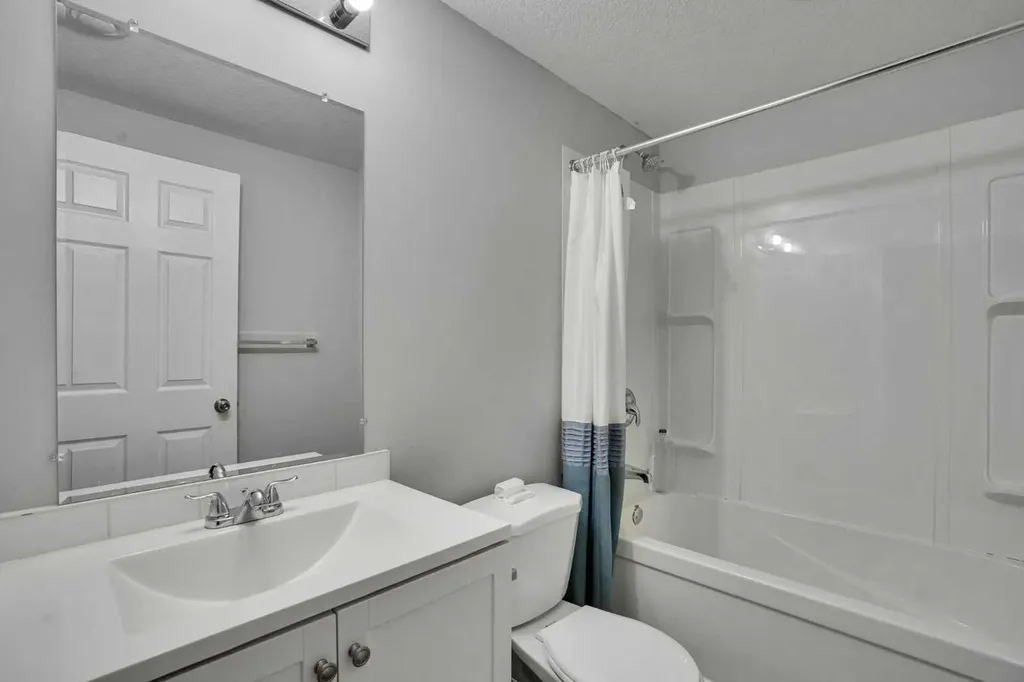148 Savanna Close NE Calgary AB T3J 0X8