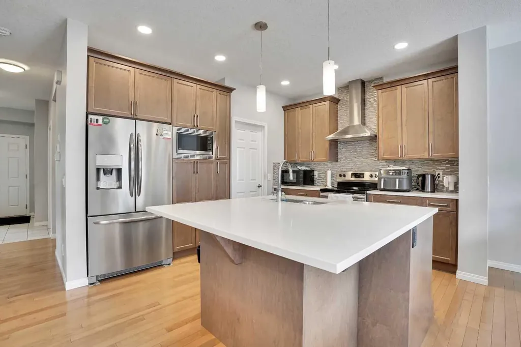 148 Savanna Close NE Calgary AB T3J 0X8