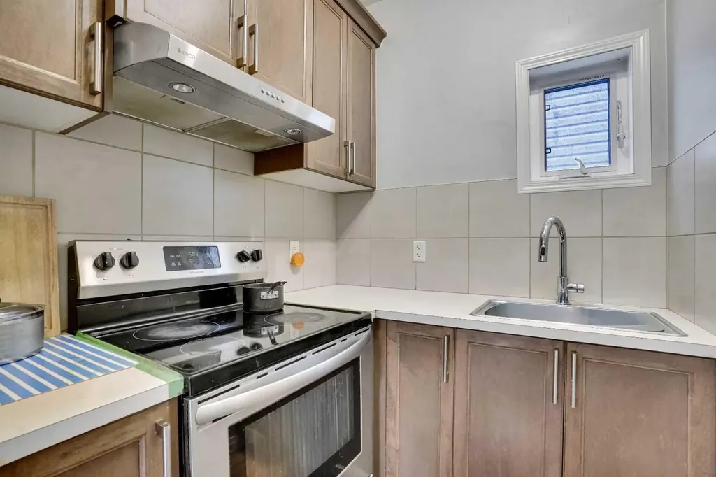 148 Savanna Close NE Calgary AB T3J 0X8