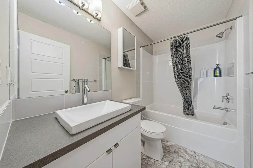 207 Sunset Drive Cochrane AB T4C 0H7