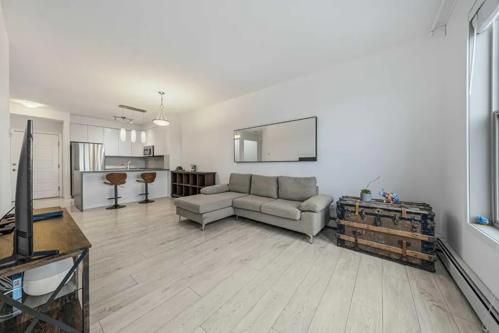 207 Sunset Drive Cochrane AB T4C 0H7