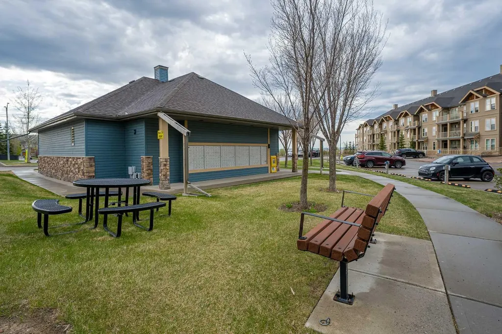 207 Sunset Drive Cochrane AB T4C 0H7