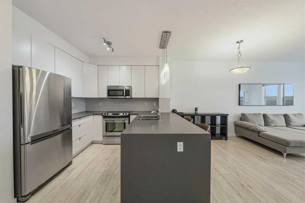 207 Sunset Drive Cochrane AB T4C 0H7
