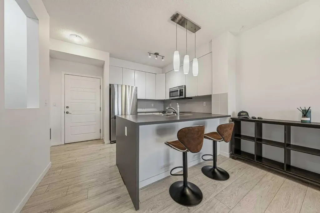 207 Sunset Drive Cochrane AB T4C 0H7