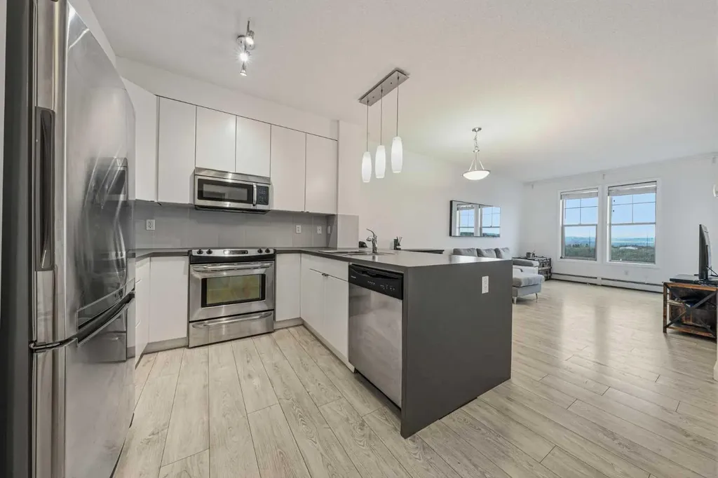 207 Sunset Drive Cochrane AB T4C 0H7