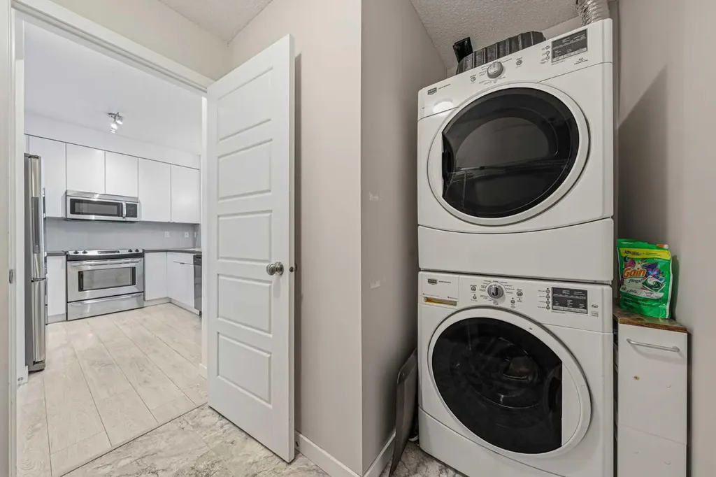 207 Sunset Drive Cochrane AB T4C 0H7