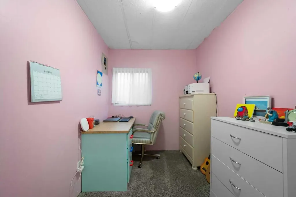5310 49 Street Daysland AB T0B 1A0