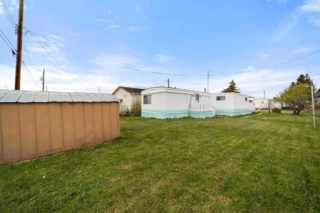 5310 49 Street Daysland AB T0B 1A0