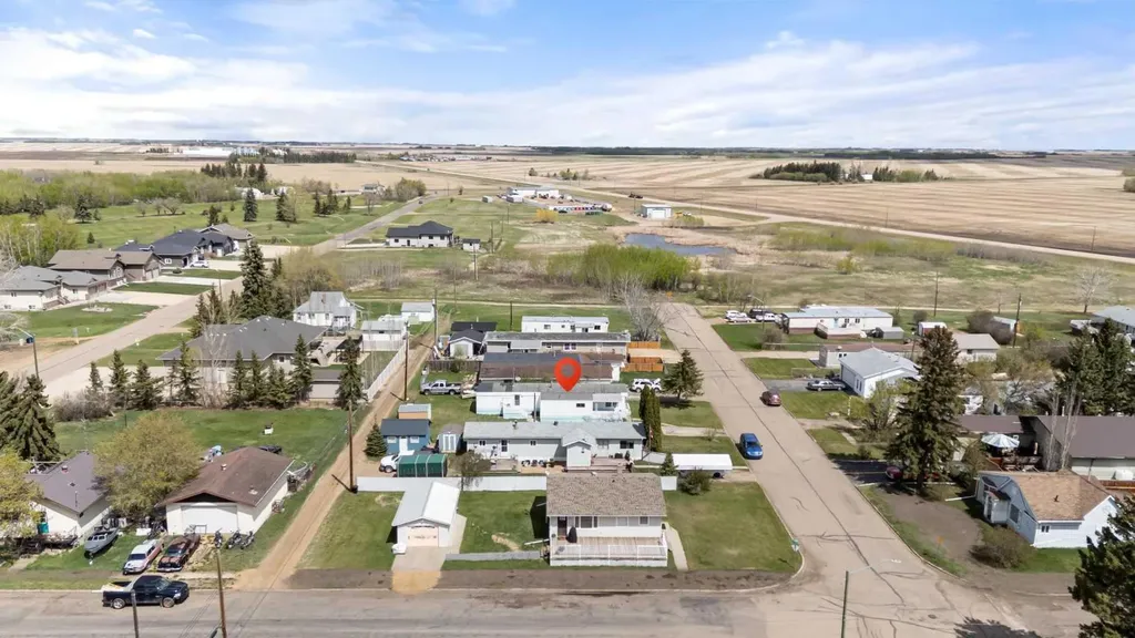 5310 49 Street Daysland AB T0B 1A0
