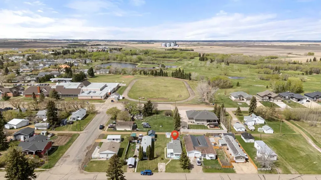 5310 49 Street Daysland AB T0B 1A0