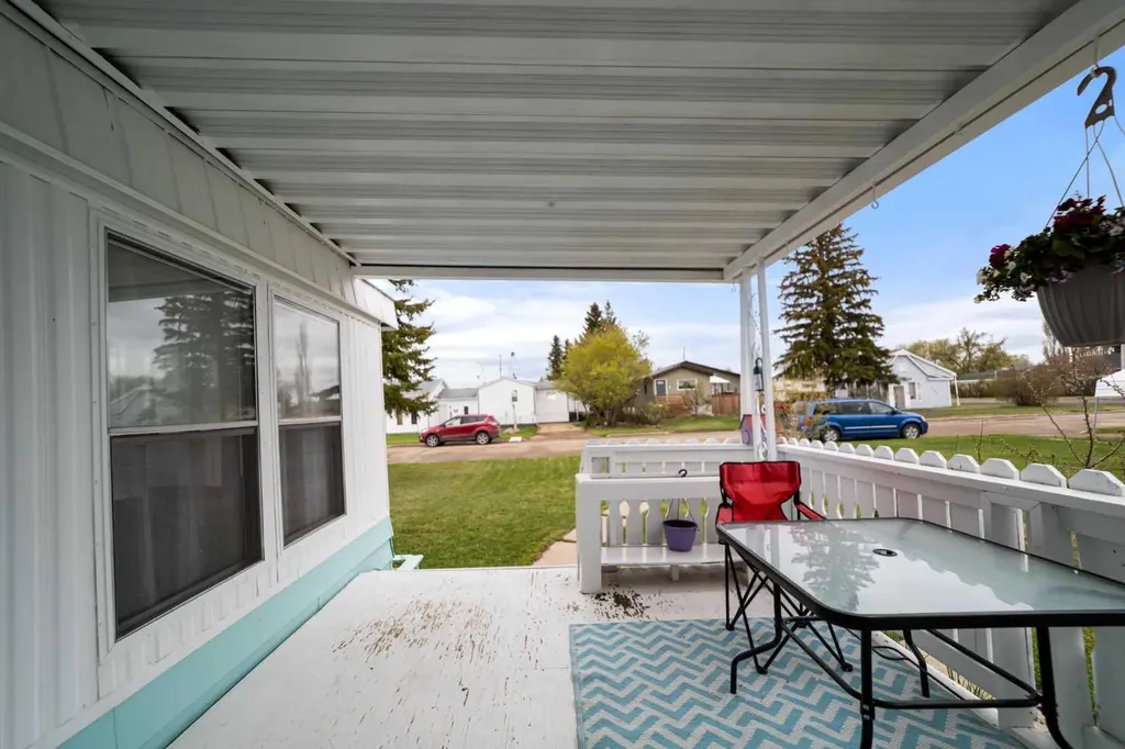 5310 49 Street Daysland AB T0B 1A0