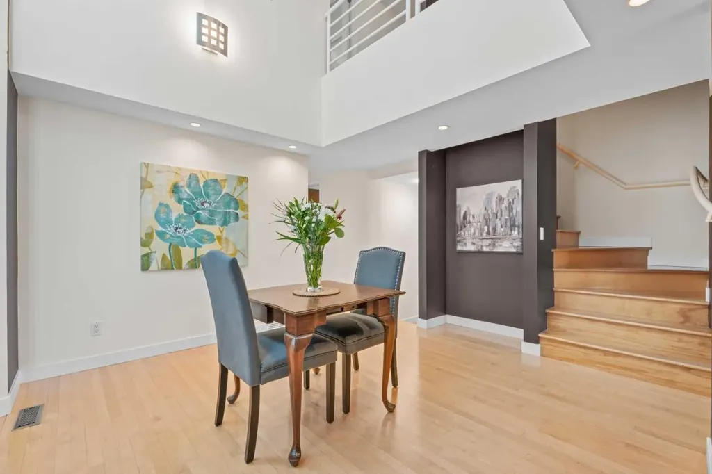 216 4 Avenue NE Calgary AB T2E 0J1