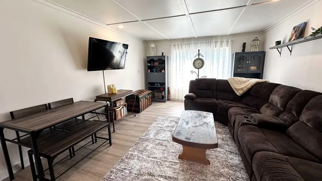 968 1 Avenue NE Sundre AB T0M1X0