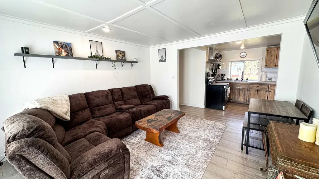 968 1 Avenue NE Sundre AB T0M1X0