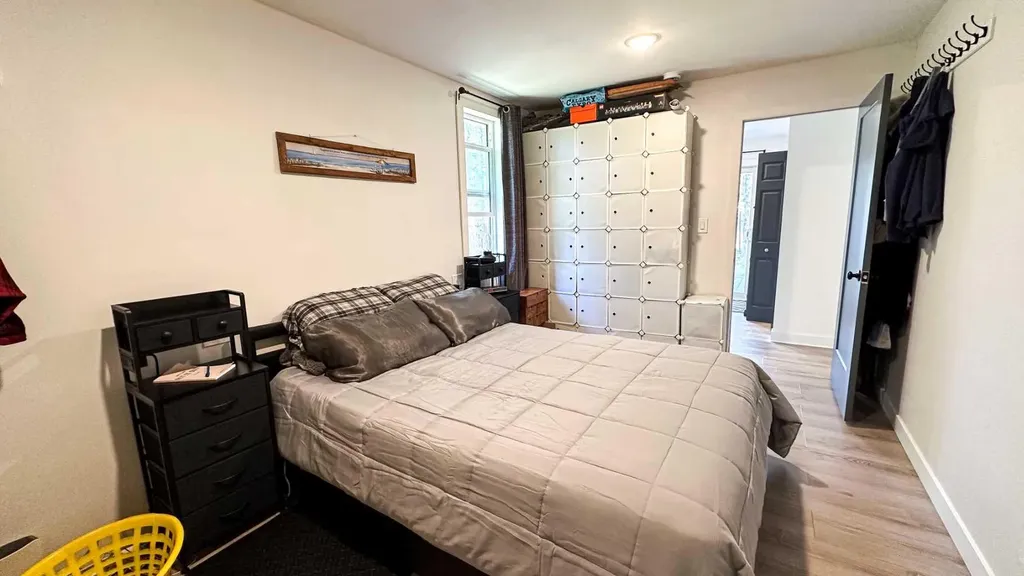 968 1 Avenue NE Sundre AB T0M1X0