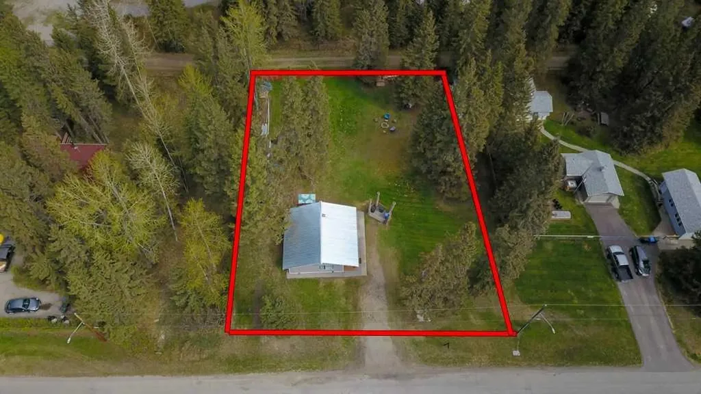 968 1 Avenue NE Sundre AB T0M1X0