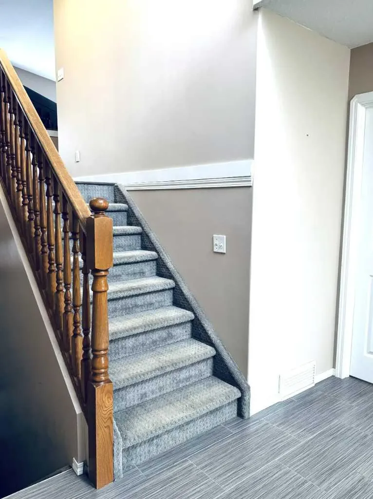 3401 59 Street Close Camrose AB T4V 4y9