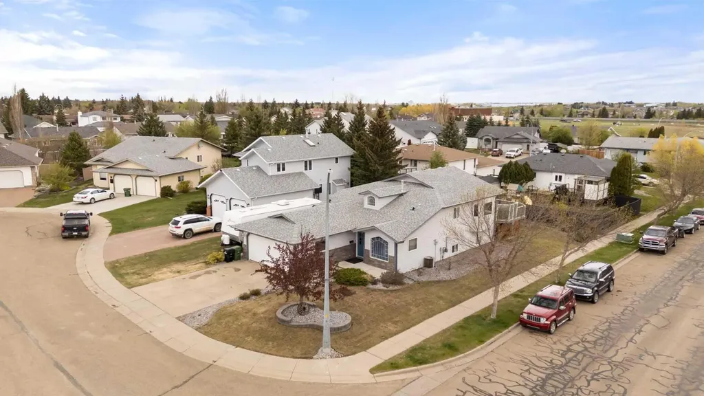 3401 59 Street Close Camrose AB T4V 4y9
